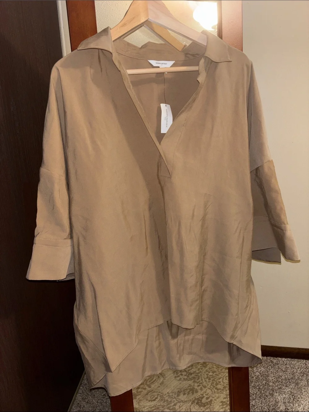 NWT Banana Republic Tan Open-Collar Casual T-Shirt